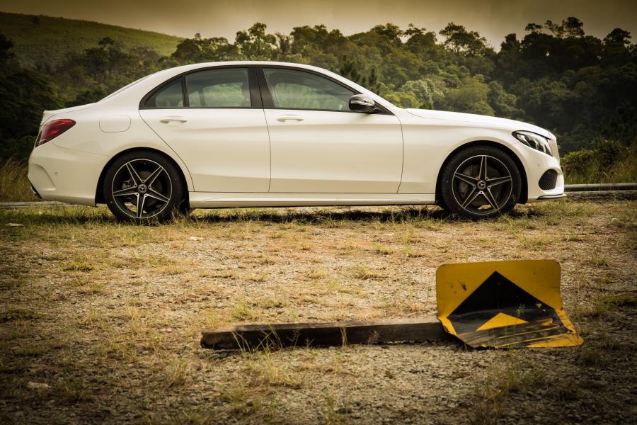  Mercedes-Benz C300 Sport 2017 года  (LA) (фото 9 из 34)